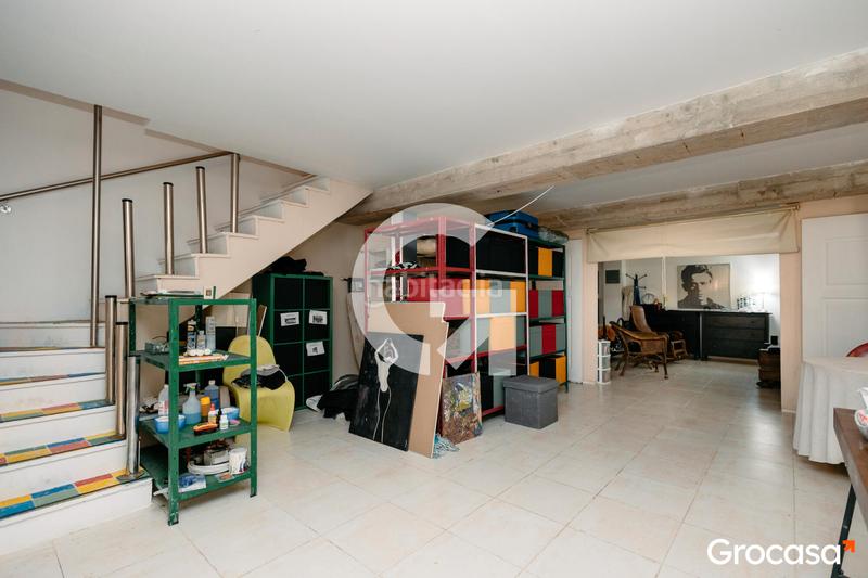 Foto e5a99922-d0a6-4b57-a81d-bee3f8f4b8ad. Local comercial planta baja estilo duplex 270m . en Barcelona
