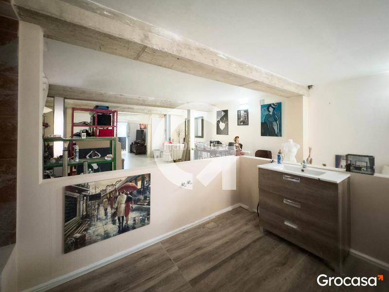 Foto e7cc4307-8ded-45b7-ad65-859f6e3af601. Local comercial planta baja estilo duplex 270m . en Barcelona
