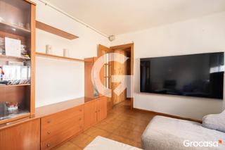 Piso  Cl barcelona. Piso exterior junto carretera marina