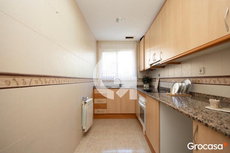 Foto 3d0aaaef-5cd2-4f19-9208-47c287025164. Piso  semi nuevo con terraza y barbacoa en Segur de Calafell nucli urbà Segur de Calafell