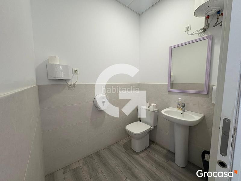 Foto 4356e42c-722b-4850-b3f0-7db4629281f4. Locale commerciale in El Gornal Hospitalet de Llobregat (L´)