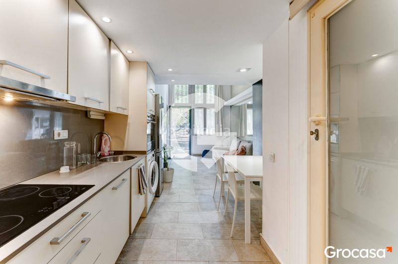 Foto 33099215-bb6f-45ec-b135-496518772d9c. Erdgeschoss in Barri de les Corts Barcelona