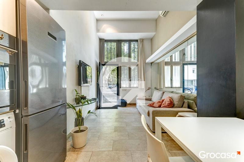 Foto 8085da55-fbac-406f-9b99-b98b7365243a. Erdgeschoss in Barri de les Corts Barcelona