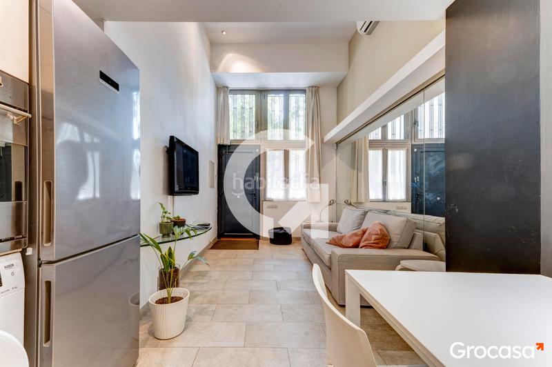 Foto c097dbe9-b8e1-4f1c-95bf-eba647b95788. Erdgeschoss in Barri de les Corts Barcelona