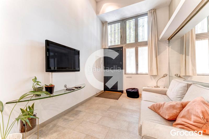 Foto ebaa25eb-ebf1-4a9a-bb5d-1468e571ddf9. Erdgeschoss in Barri de les Corts Barcelona