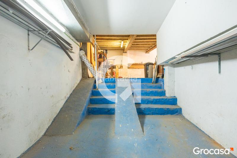 Foto 14488cf9-5acf-457b-bd77-8e2683fbd9e3. Local comercial a Centre-Estació Gavà