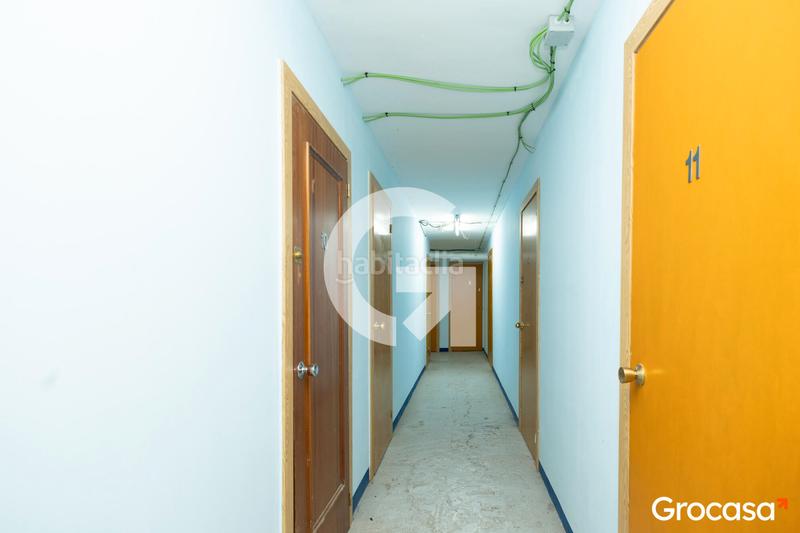 Foto b8e40c7a-3da5-4a13-a023-9f40c6860ae0. Local comercial a Centre-Estació Gavà