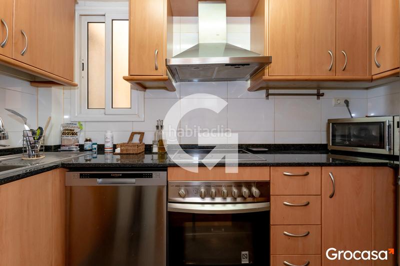 Foto 42150b59-9862-4a45-bc11-bfd05c78dc78. Piso moderno dúplex en La Gavarra, listo para entrar a vivir! en Cornellà de Llobregat