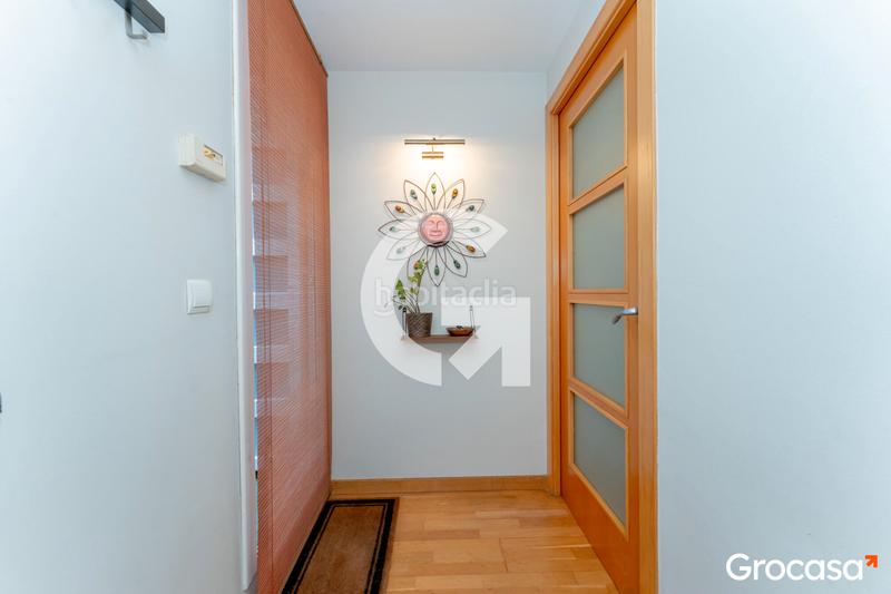 Foto 7ae0e9c1-2429-420e-bfbb-fc8ba8b02020. Piso moderno dúplex en La Gavarra, listo para entrar a vivir! en Cornellà de Llobregat