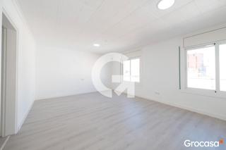 Appartement  Cl narcis monturiol. Reformado para ti