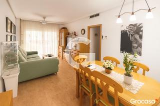 Rez-de-chaussée  Cl ebre. Planta baja con terraza privada a 100 m de la playa  segur de ca