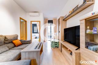 Appartement  Cl valencia. Piso exterior 2 balcones con ascensor  63m utiles.
