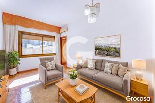 Appartement à Sants-Badal. Piso muy luminoso en sants