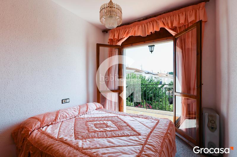Foto ddd6ed9c-c6b7-4332-86b0-e459dc928791. Casa adosada maravillosa casa en Cunit residencial Cunit