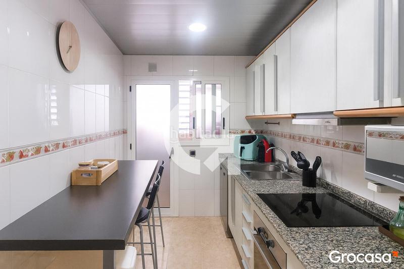 Foto 052df395-b370-4b45-8e7c-52cff16373a5. Piso oportunidad en Les Roquetes! piso listo para entrar a vivir con balcón y zona comunitaria. en Sant Pere de Ribes