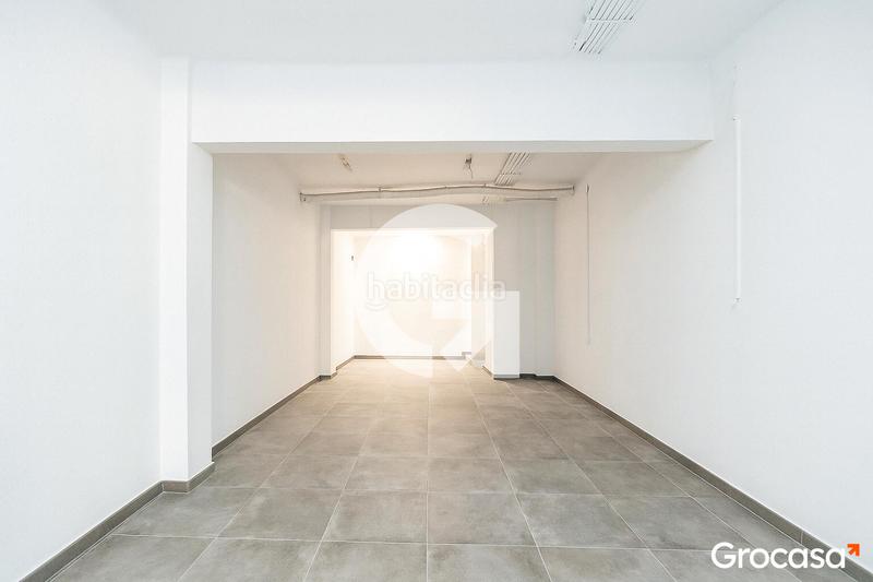 Foto a6c8486e-21e9-4922-8072-7b6de73e271e. Local comercial local multiuso en calle sant lluis en Gavà
