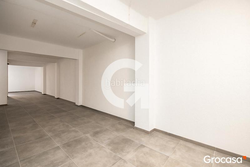 Foto ec0bcfb5-d88b-4e83-bead-b4e0a02ca8d1. Local comercial local multiuso en calle sant lluis en Gavà