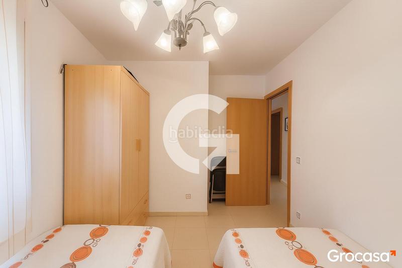 Foto 28fd1484-a127-49f8-ba3a-540dcd7897de. Planta baja  con gran terraza y piscina en Segur de Calafell