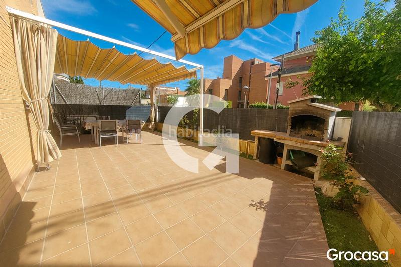 Foto 8ce523c6-da4c-4f24-927a-83284c72aeff. Planta baja  con gran terraza y piscina en Segur de Calafell