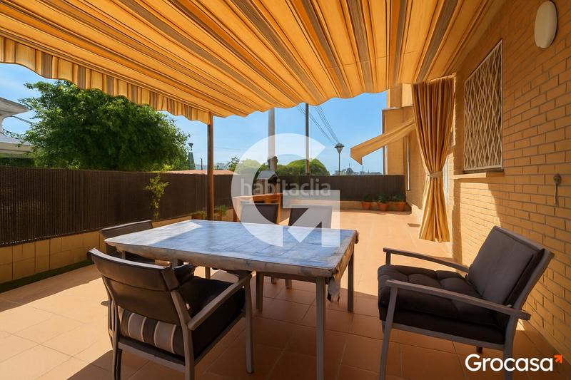 Foto 93725bbd-d470-4539-8026-334f5dfc038c. Planta baja  con gran terraza y piscina en Segur de Calafell