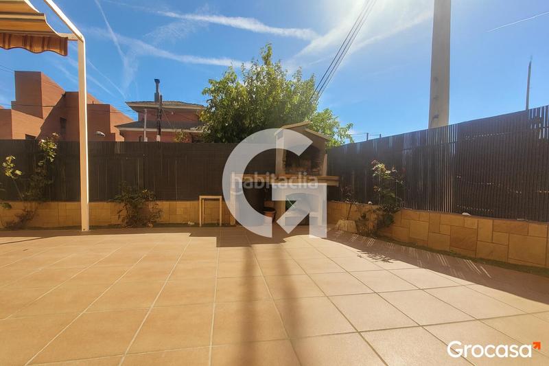Foto eaf89608-5bd2-4052-8bd5-cfdf5dac621c. Planta baja  con gran terraza y piscina en Segur de Calafell