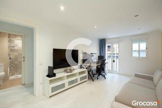Appartement  Cl lluis companys. Para entrar a vivir y con ascensor en torrent ballester!