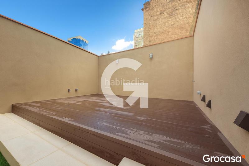 Foto 3c789ef6-bda0-44b5-95aa-125cf97f660a. Piano terra con riscaldamento piscina in Hostafrancs Barcelona