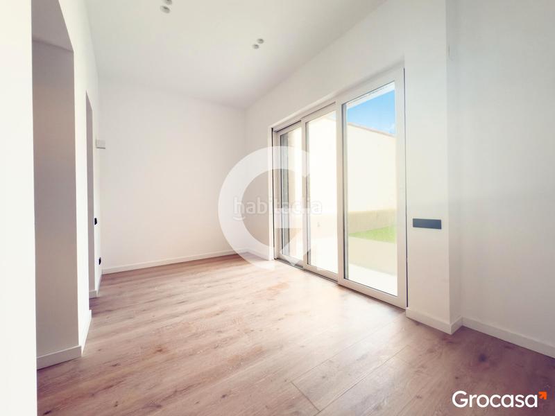 Foto 5de6b06c-4daa-4f6e-8497-666fe88a7a86. Piano terra con riscaldamento piscina in Hostafrancs Barcelona