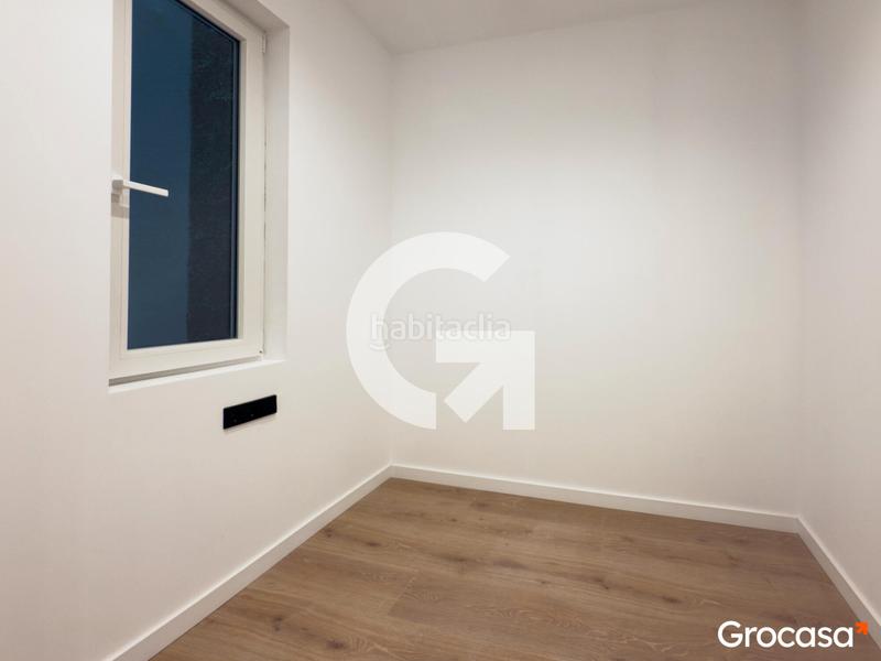 Foto bcd363d3-ee5a-4ad0-a66a-2e79234ef72b. Piano terra con riscaldamento piscina in Hostafrancs Barcelona