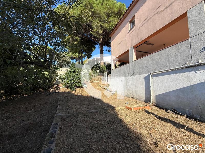Foto eeca9cfc-17c6-4a43-bc87-c96c4d189046. Chalet con riscaldamento parcheggio piscina in terrabrava - Tordera parc Tordera