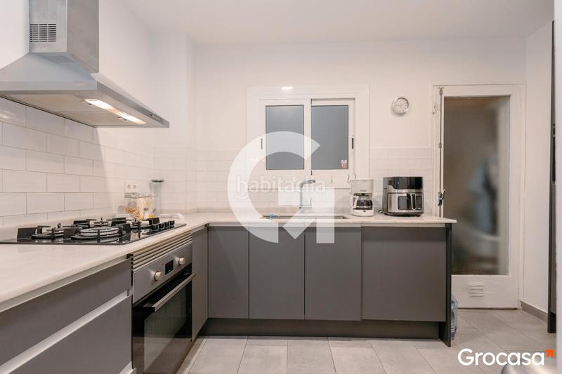 Foto 61c69fbd-7a39-489e-bd4c-21b459a273a6. Piso exterior con ascensor y balcon en Centre Esplugues de Llobregat