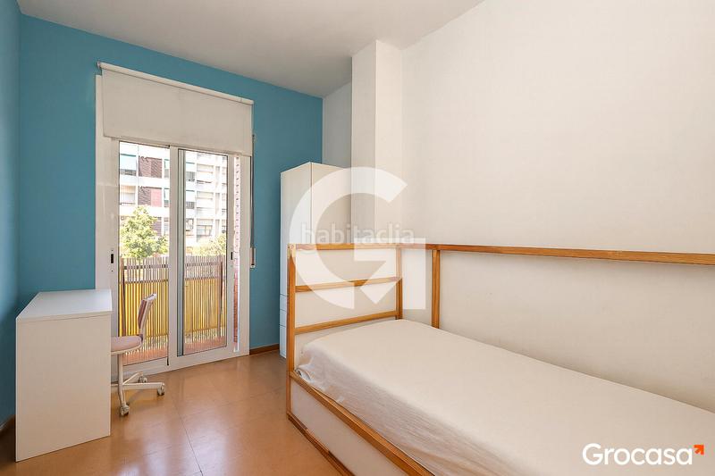 Foto 8e931b98-0b29-42a6-813e-66503d87d4de. Piso exterior con ascensor y balcon en Centre Esplugues de Llobregat