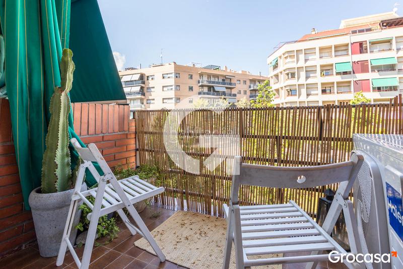 Foto a68ee868-3911-428e-80d2-5bb359bf6801. Piso exterior con ascensor y balcon en Centre Esplugues de Llobregat