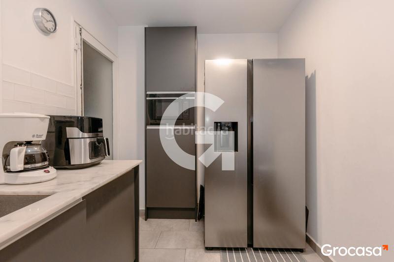 Foto e99eb38b-75f0-4ce9-a199-e2fae9c5bb28. Piso exterior con ascensor y balcon en Centre Esplugues de Llobregat