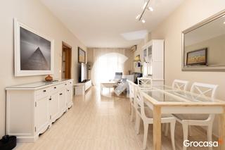 Piso  Cl independencia de la. Amplia vivienda lista para entrar a vivir cerca de gran vía