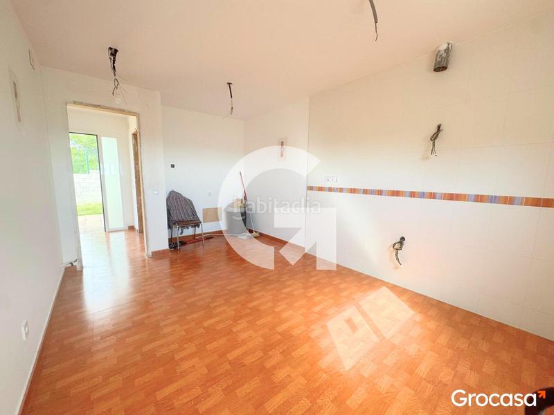 Foto 70a7dd0c-a8ee-45c5-b03f-443b84c01493. Xalet amb aparcament a costa Cunit - els jardins - els rosers Cunit