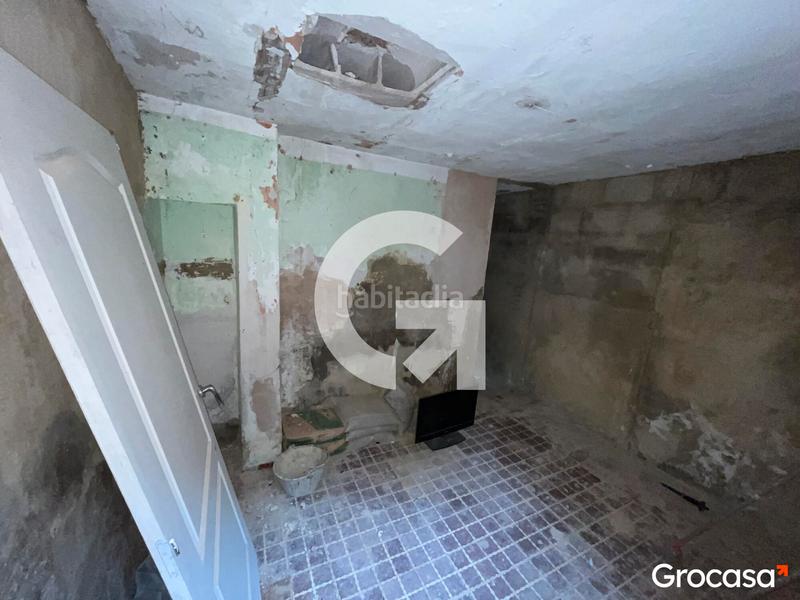 Foto 8d033710-a3c2-4063-9ebd-58e88c5a2d0d. Casa aparellada a Centro-El Castillo Sagunt