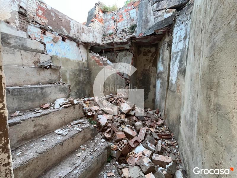 Foto a35dcd5d-f6fe-4b87-83e0-53b3bb75e437. Casa aparellada a Centro-El Castillo Sagunt