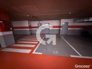 Aparcament cotxe  Pz batista i roca. Plaza de parking en rambla