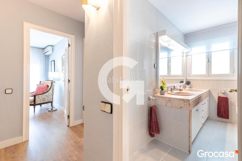 Foto e07aa1d8-a280-4135-b001-54a296613050. Maison avec parking dans Centre Sant Joan Despí
