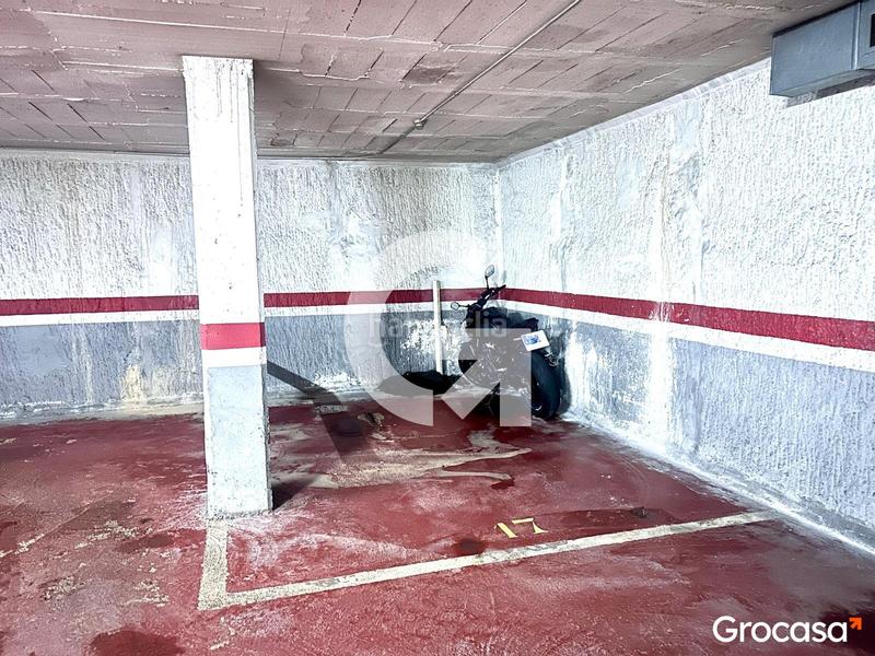 Foto 708ca254-3b20-4224-8b1d-3ebde14a8616. Parking voiture dans cl joan antoni samaranch dans Centre-Can Nadal Sant Feliu de Llobregat