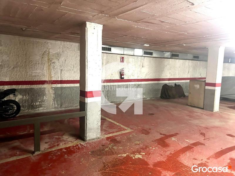 Foto 7be3ac6e-e140-4e7f-bc52-17967e812edf. Parking voiture dans cl joan antoni samaranch dans Centre-Can Nadal Sant Feliu de Llobregat