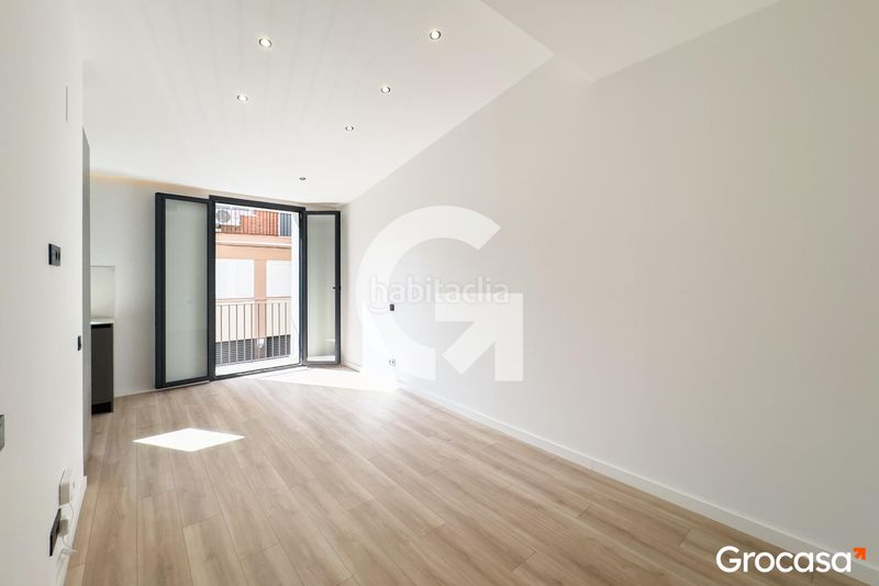 Foto 356e37e3-6c70-4001-a3a7-f59fda23d88a. Pis amb calefacció a Sants-Badal Barcelona