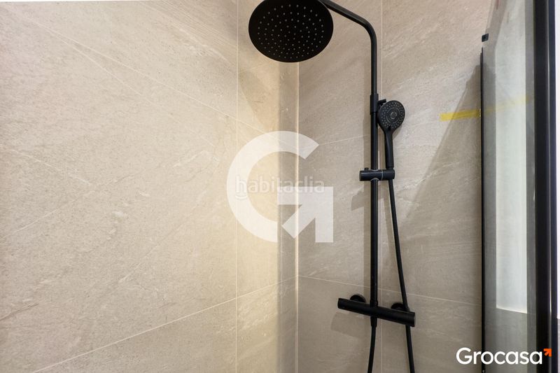 Foto 90427fa8-a157-43c6-920c-3eae0f17c516. Pis amb calefacció a Sants-Badal Barcelona