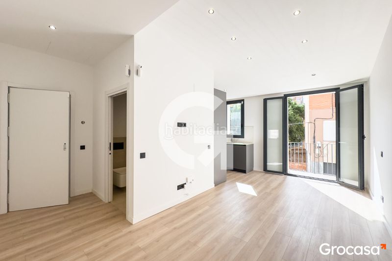 Foto a4be9625-0b94-4167-b3c7-d03940673979. Pis amb calefacció a Sants-Badal Barcelona