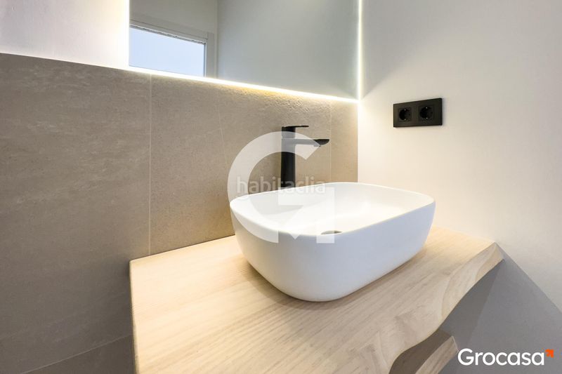 Foto c28348ce-597d-4b36-b6aa-4fb9bd04ef03. Pis amb calefacció a Sants-Badal Barcelona