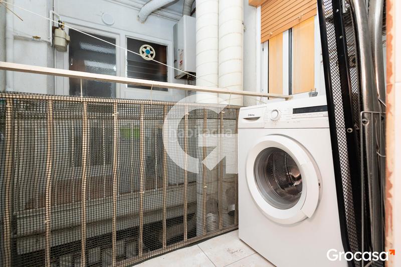 Foto 1ca40eda-33d3-4e60-b5a1-478efe1fb577. Piso  con balcon en les corts en Sant Ramon - Maternitat Barcelona