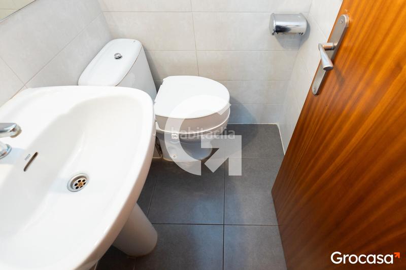 Foto 3b5b6bf7-5311-4ce7-b766-3906af88678c. Piso  con balcon en les corts en Sant Ramon - Maternitat Barcelona