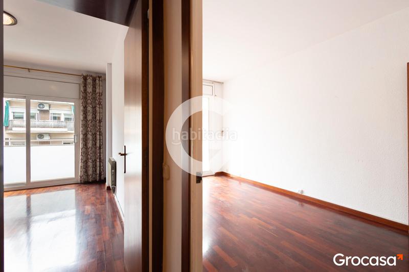 Foto 65aff719-9039-49ec-b9f8-d934cf29d37c. Piso  con balcon en les corts en Sant Ramon - Maternitat Barcelona