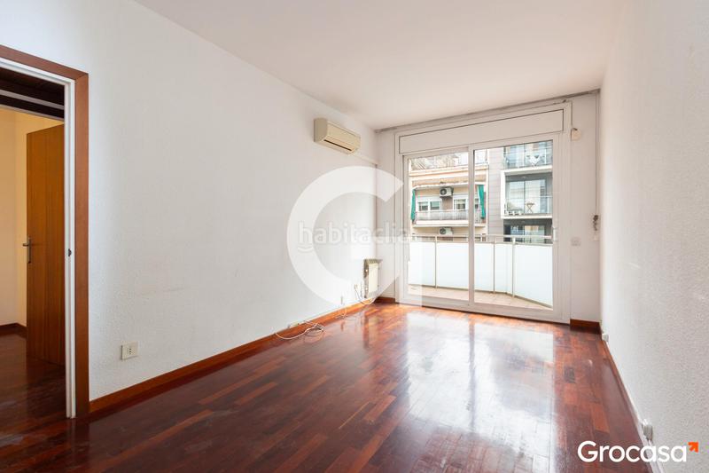 Foto 695c359e-d0e0-4db7-867f-bf36bf7b58d1. Piso  con balcon en les corts en Sant Ramon - Maternitat Barcelona